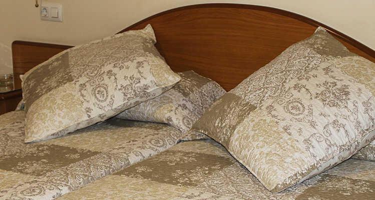 Hostal La Barretina Фигерас Экстерьер фото